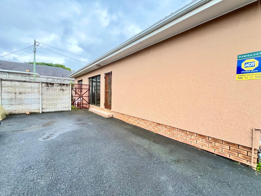 2 Bedroom Property for Sale in Vincent Eastern Cape